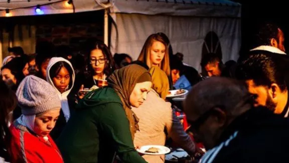 Veggie=Halal, VOEM en EVA
